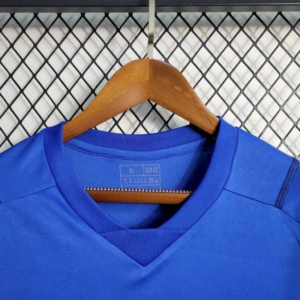 Universidad De Chile 2023/24 Pre-Match Training Boutique Jersey - Image 5