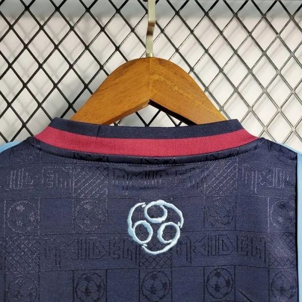 West Ham United 2011 Home Retro Jersey - Image 9
