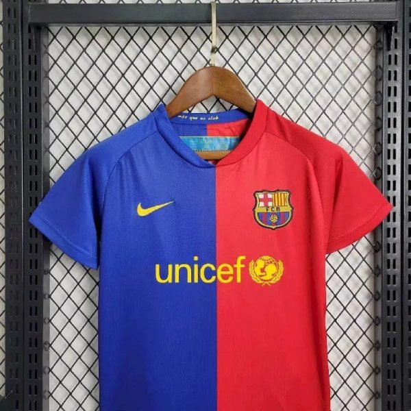 Barcelona 2008/09 Home Kids Retro Jersey And Shorts - Image 2