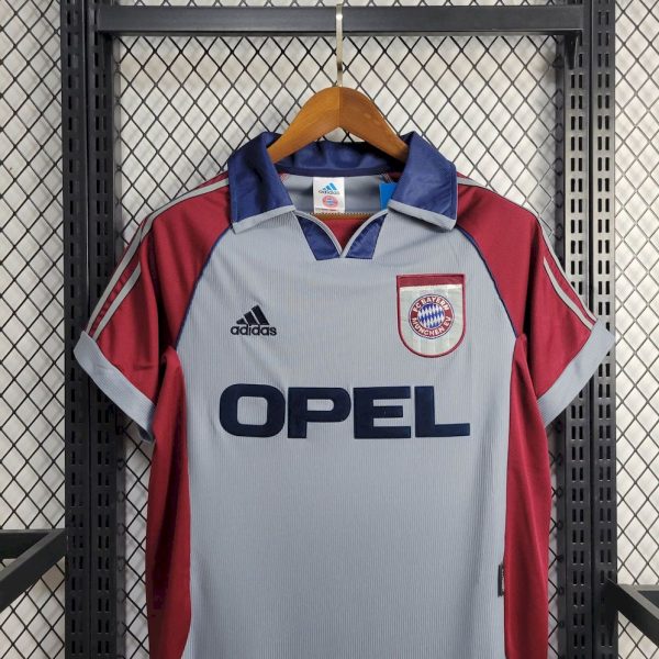 Bayern Munich 1998/99 Away Retro Jersey - Image 9