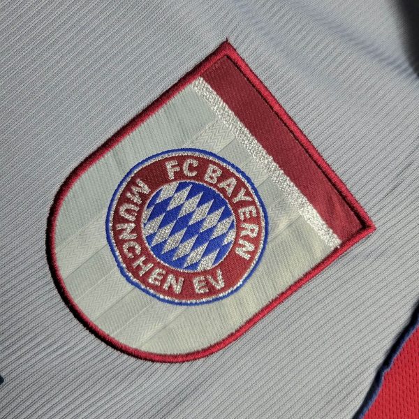 Bayern Munich 1998/99 Away Retro Jersey - Image 8