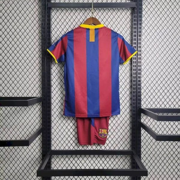 Barcelona 2010/11 Home Kids Retro Jersey And Shorts - Image 9