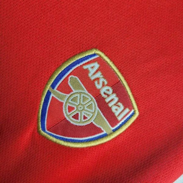 Arsenal 2002/04 Home Kids Retro Jersey And Shorts - Image 4