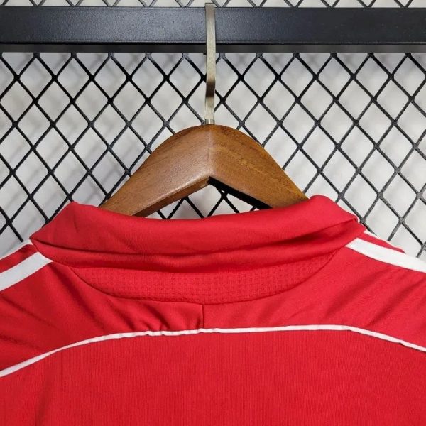 Liverpool 2006/07 Home Retro Jersey - Image 4